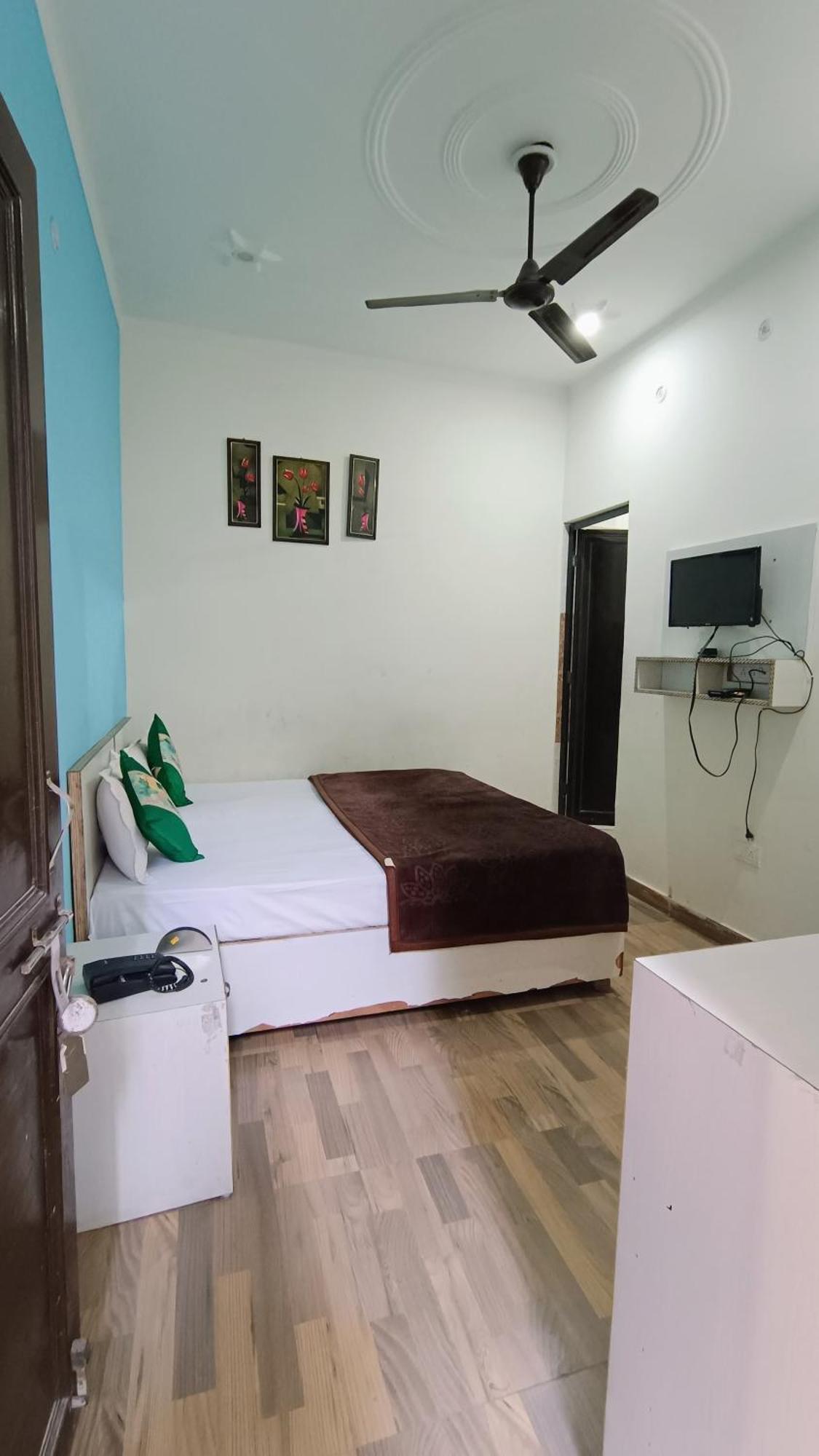 Olt Hostel Rishīkesh Екстериор снимка