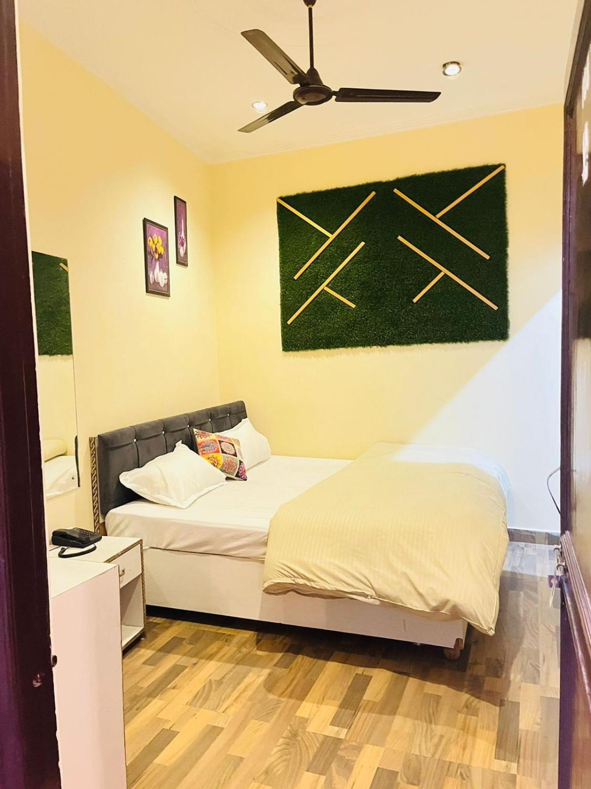 Olt Hostel Rishīkesh Стая снимка