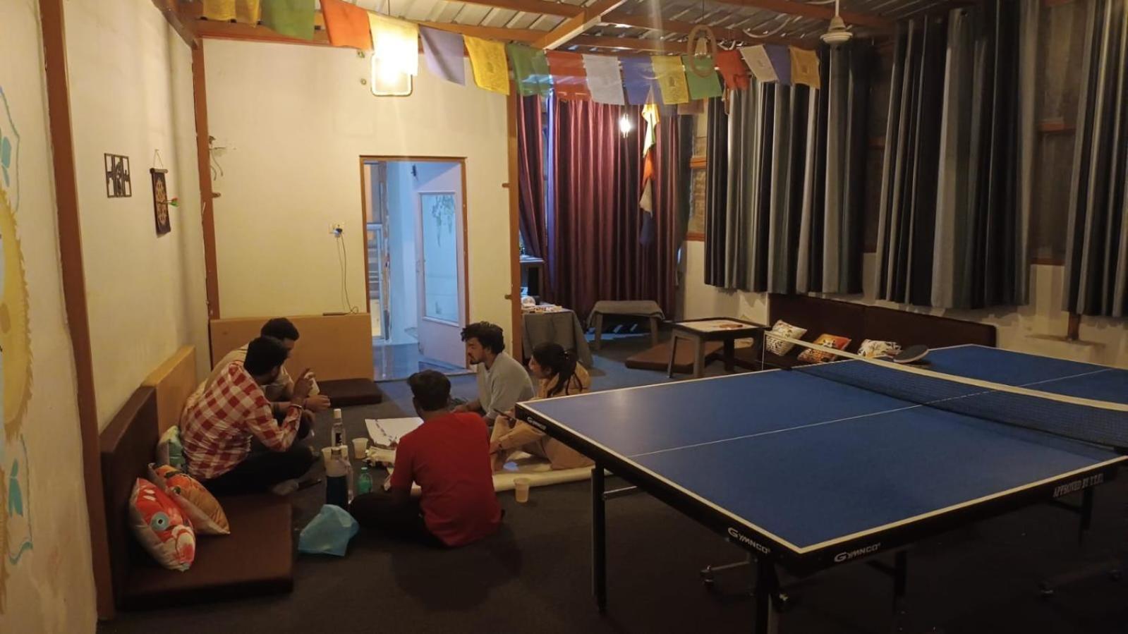 Olt Hostel Rishīkesh Екстериор снимка